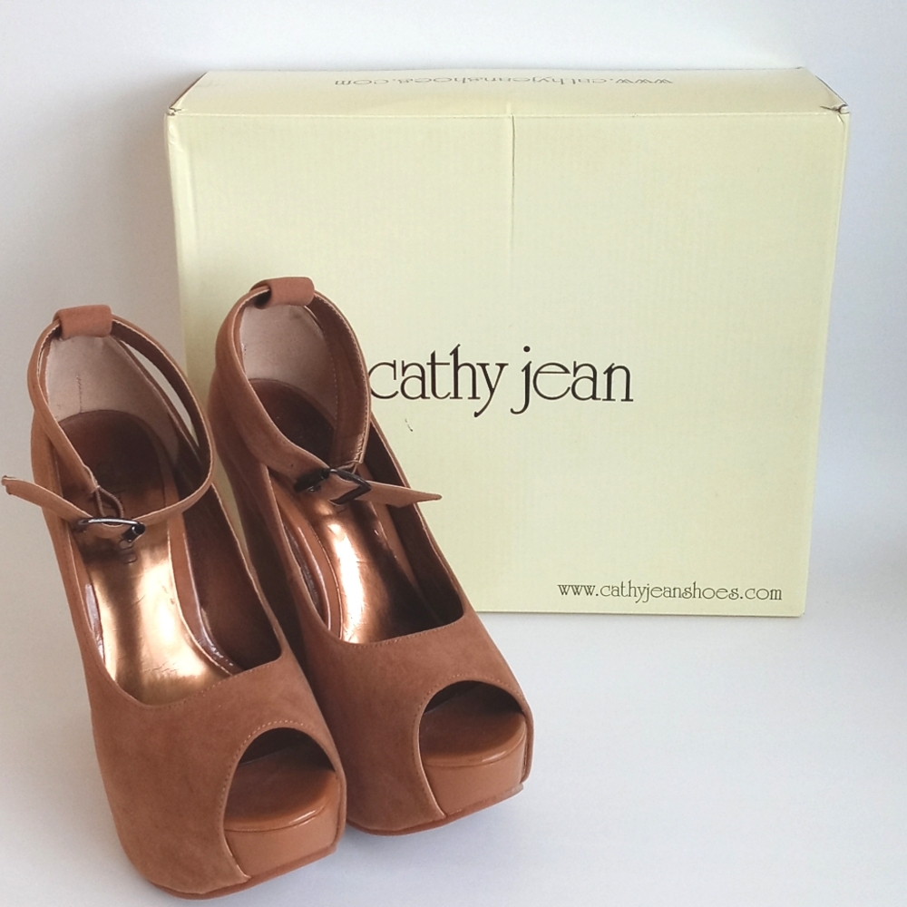 Cathy Jean Women’s Tan Suede Peep-Toe Wedge Heels with Ankle Strap 7 - Picture 14 of 15